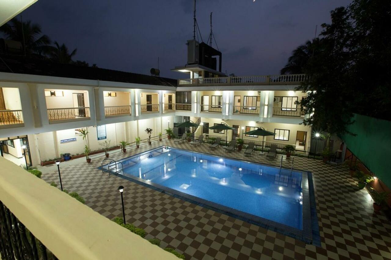 Serenity By The Sea Beach Resort Candolim Eksteriør bilde